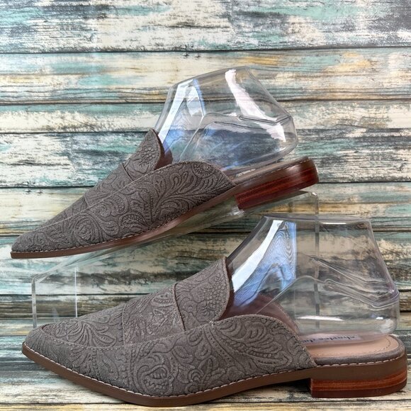 Charles David Porter Mule Womens 7.5M Embossed Gray Leather Pointed Toe Shoes - Picture 2 of 10